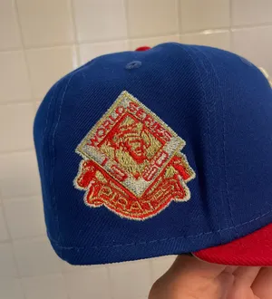 Caps and curls Pittsburg pirates Puerto Rico festival exclusive size 7 brand new sold out autographed with pin thumbnail 5