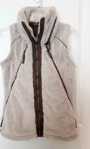 Kuhl Womens Flight Fleece Hooded Vest‎ Small Outerwear Hiking Cozy Fuzzy Cream thumbnail 1