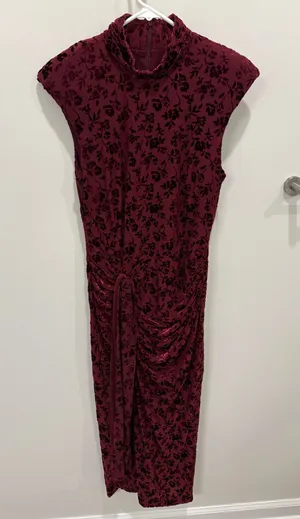 Taylor maroon velvet dress Red Size 8 thumbnail 1