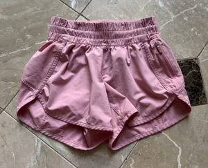 lululemon Hotty Hot Shorts Dusty Pink thumbnail 1