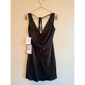 Emerald Sundae Dress Women XS Black Satin Cowl Back Mini Cocktail Party JZE5571 thumbnail 3