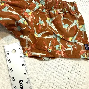 Patagonia XS Barely Baggies active athletic swim shorts SH 3429 thumbnail 4