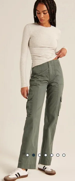 Abercrombie Green Cargo Pants thumbnail 1