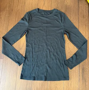 Universal Thread Gray Long-Sleeve Crewneck Tee Size Small - P306 thumbnail 1