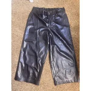 Chicos Faux Leather Croc Embossed Wide Leg Pants Black Size 3 16 XL edgy rocker thumbnail 2