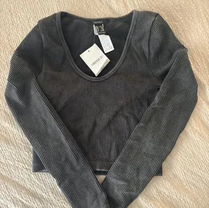 Forever 21 Woken Athletic long sleeve top Size S thumbnail 1