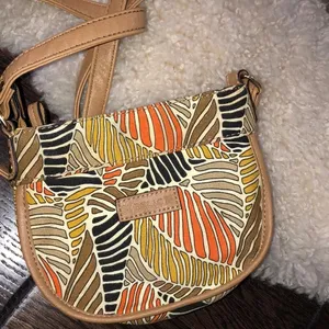 Small Relic crossbody bag thumbnail 8