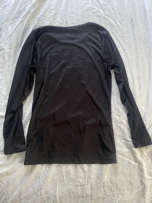 Women Size Small Long Sleeve Under Shirt thumbnail 2