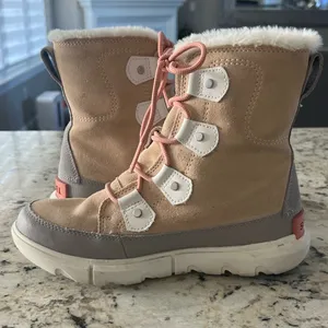 Sorel Tan and White Winter Boots thumbnail 8
