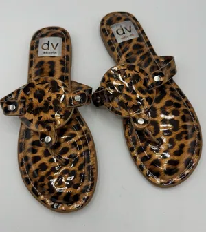 DV by Dolce Vita Gotie Flat Sandals Women Size 6 Brown Leopard Print NWOB Patent thumbnail 1