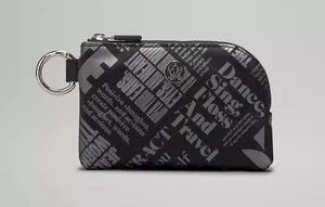 Lululemon Clippable Card Pouch Manifesto Print black / gray thumbnail 1