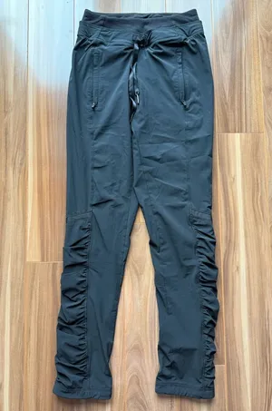 Lululemon Runderful Pant - size 2 thumbnail 1