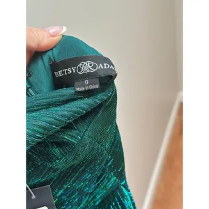 NEW NWT Betsy & Adam Mila Long Halter Metallic Green Dress size 0 thumbnail 8