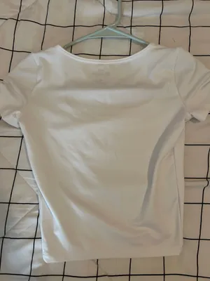 Hollister white tee thumbnail 2