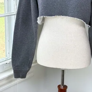 Nike Gray Cut Off Sweatshirt Hoodie Small Comfy Athleisure Raw Hem Reworked thumbnail 4
