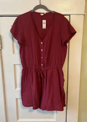 Gap romper  thumbnail 1