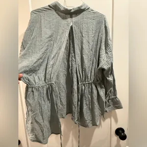 ZARA Light Green Button-Up Open Back Shirt Size‎ M thumbnail 4