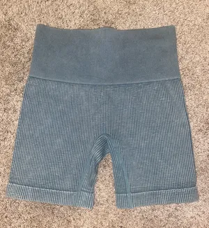 Colsie Ribbed Biker Shorts Green Size XS thumbnail 1