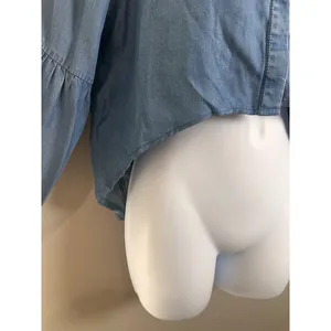 Banana Republic Petite Large Blue Lyocell Cropped‎ Chambray Top Crochet Back L P thumbnail 3