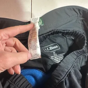 LL Bean Comfort Cycling Capris Pants Removable Shorts Size Medium‎ Black Hiking thumbnail 5