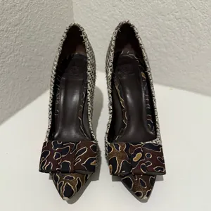 Tory Burch Cleo Tweed and Silk Bow High Heel Pump Brown Navy Leopard Size 7 thumbnail 2