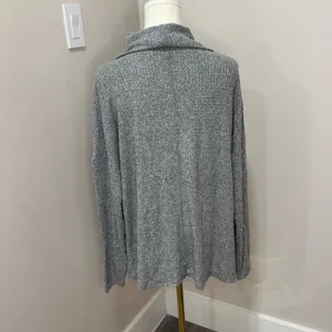 BKE grey Oversized‎ Turtleneck Sweater Size S thumbnail 3