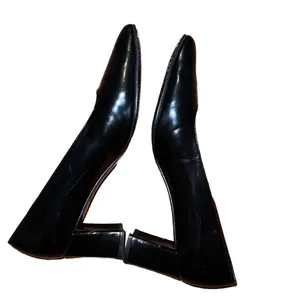 Stuart Weitzman Black Leather Shoes Size 7.5 M thumbnail 4