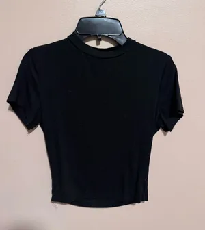 & Other Stories Crop top thumbnail 1