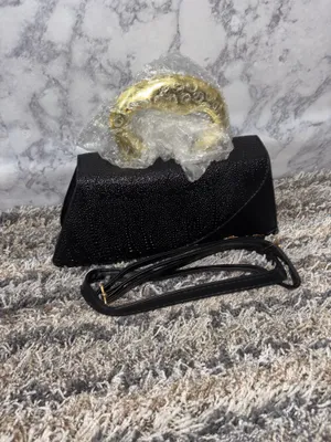 Black Croc-Embossed Handbag with Gold Handle & Crossbody Strap thumbnail 3