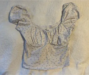 Hollister Top thumbnail 1