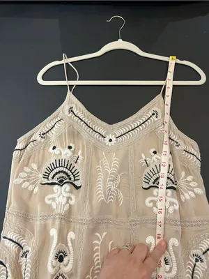 Maeve size med Beige Lace Embroidered Slip Dress with Black Accents thumbnail 10