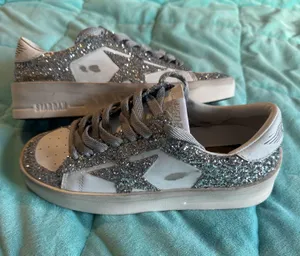 Golden Goose Stardan Sneakers thumbnail 1