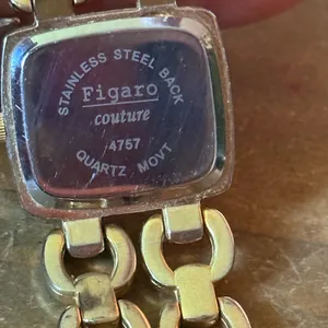 Figaro Couture double chain link quartz watch Gold thumbnail 4