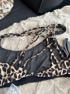 Victoria's Secret PINK Sports Bra thumbnail 3