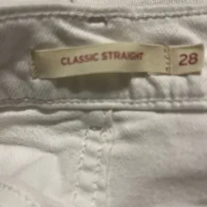 Levi's Classic White Denim Jeans size 28 thumbnail 3