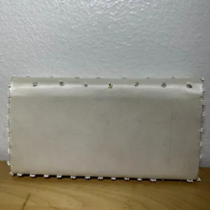 Vintage Jay Dee Clutch 80s Hand Made Beaded Embellished Flowers Zip Pocket Ivory thumbnail 2