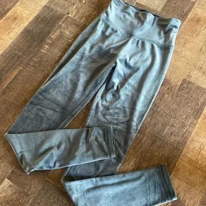 Aerie Offline high-rise gray fleece joggers thumbnail 2