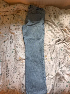 Abercrombie Jeans Mid- Rise Curve Love Straight thumbnail 3