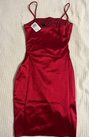 Dress thumbnail 2