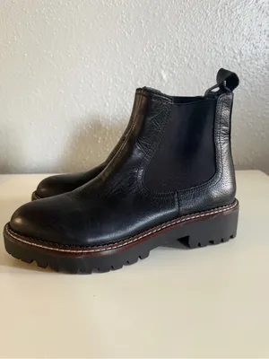 Caslon Miller Water Resistant Leather Black Chelsea Boot Size 6.5M Chunky Soles thumbnail 2