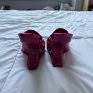 Vintage 90s Madrag Pink Architectural Wedge Sandals Sculpted Heel Mules Fuchsia thumbnail 5