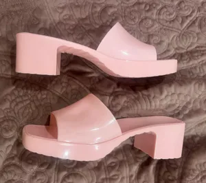 Glossy Pink Slide Mules with Block Heel thumbnail 1