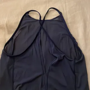 Navy blue mesh Lululemon tank top thumbnail 3