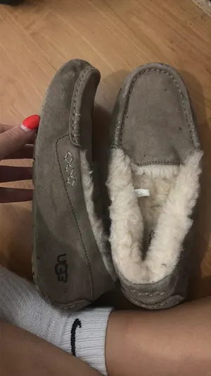 UGG Slip-On Women’s thumbnail 3