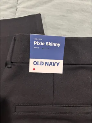 Old Navy Pixie Skinny Pants thumbnail 3
