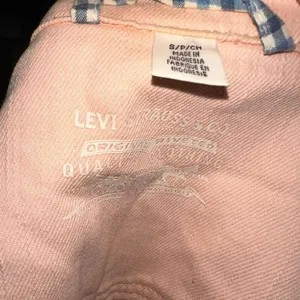 Levi's peach denim classic elevated basics S jean jacket thumbnail 3