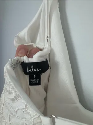 Lulu’s white lace dress thumbnail 3
