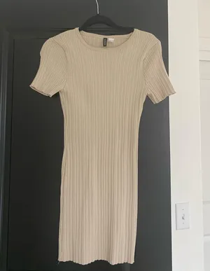 H&M cream mini dress thumbnail 2