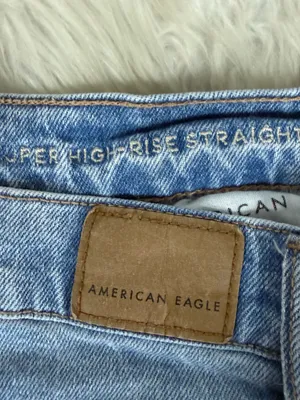 American Eagle Super High Rise Straight Jeans Size 00 Light Wash Stretch thumbnail 6