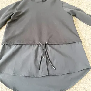 Athleta Charcoal Hoodie‎ Sweatshirt thumbnail 5